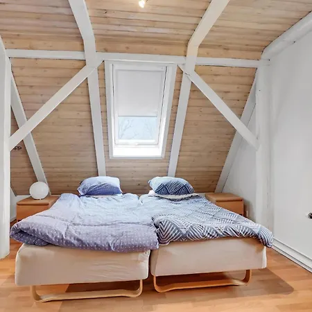 In V With Sauna *